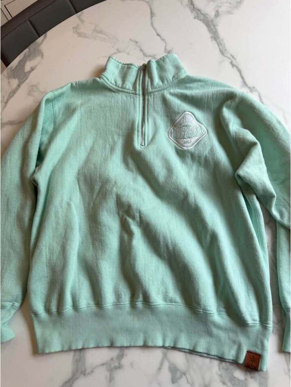 Bear Wear woman’s mint sweater half zip XL